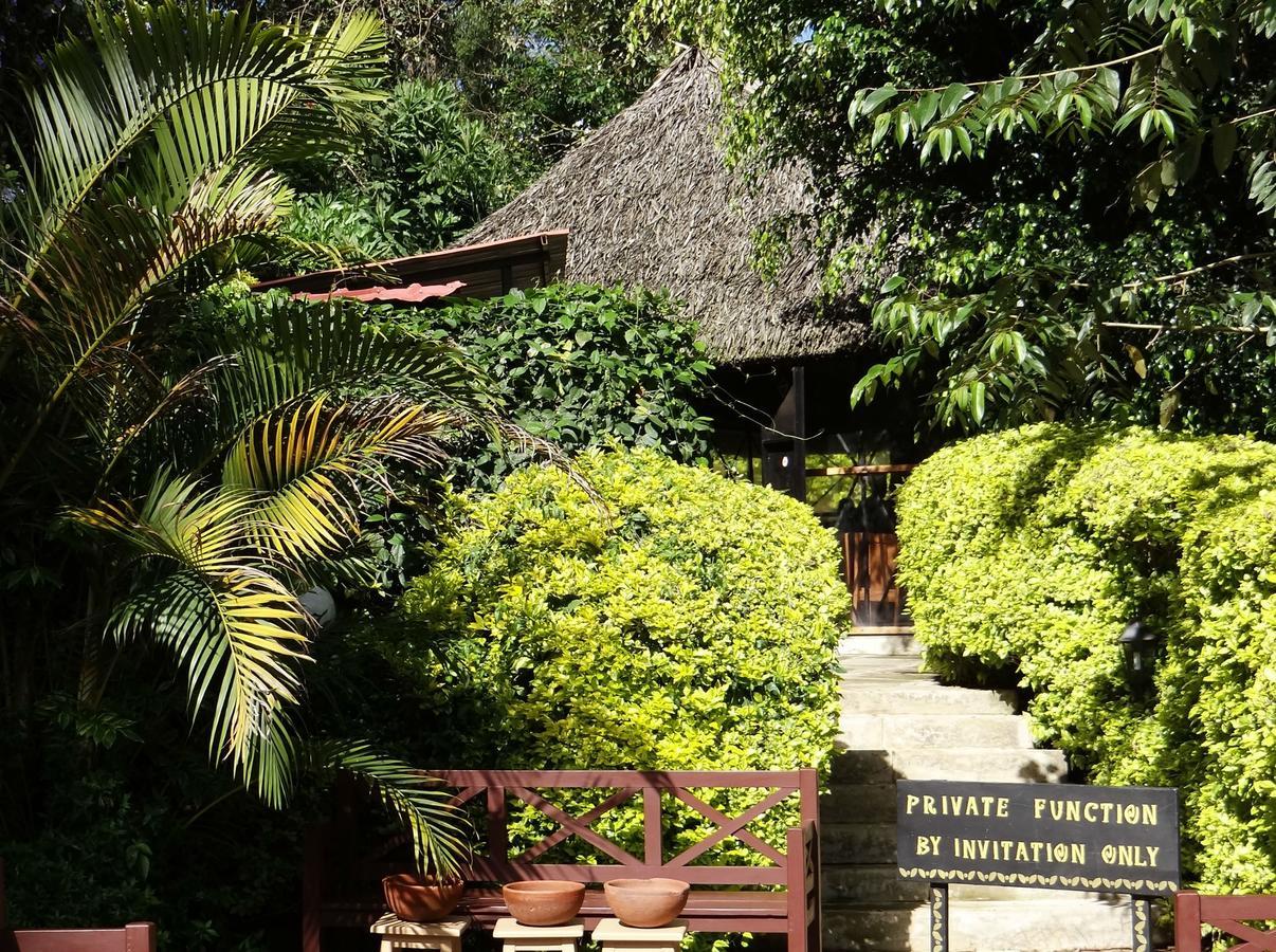 Ikweta Country Inn Maua Kaathene Esterno foto
